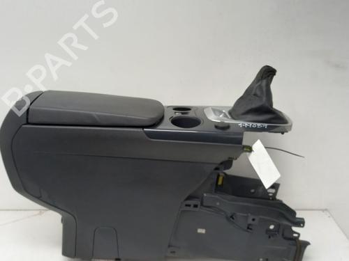 Mittelkonsole Mittelkonsole PEUGEOT 3008 I MPV (0U_) 2.0 HDi 150 / BlueHDi 150 (150 hp) 34131490 34131490