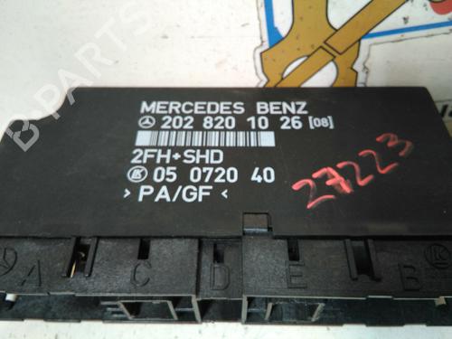 Used Comfort control module Comfort control module MERCEDES-BENZ C-CLASS (W202) C 180 (202.018) (122 hp) 34135439 34135439