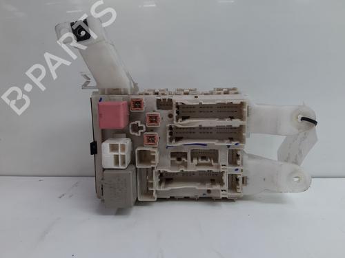 fuse-box-toyota-auris-_e15_-2006-2007-2008-2009-2010-2011-2012-2013-34132603 main image