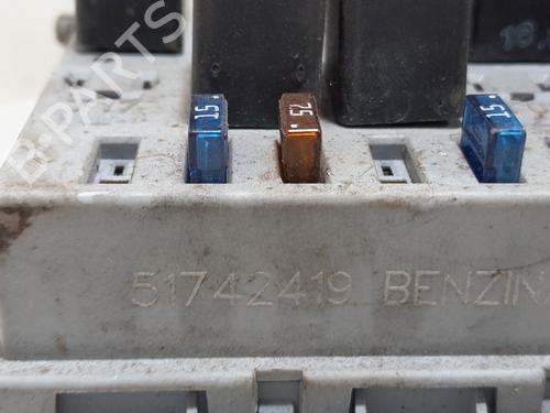 Fuse box ALFA ROMEO 147 (937_) 1.6 16V T.SPARK ECO (937.AXA1A, 937.BXA1A) | BP20769258E1 