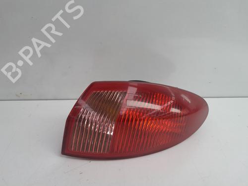 Farolim direito Farolim direito ALFA ROMEO 147 (937_) 1.9 JTDM 8V (937.AXD1A, 937.AXU1A, 937.BXU1A) (120 hp) 36503029 36503029