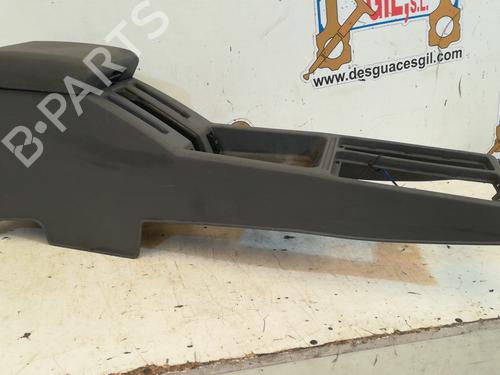 Used Armrest / Center console NISSAN TERRANO II (R20) 2.7 TDi 4WD (125 hp) 20757088