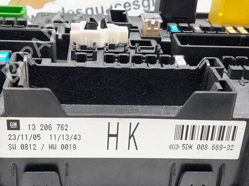Fuse box OPEL ASTRA H (A04)  | BP20766938E1 