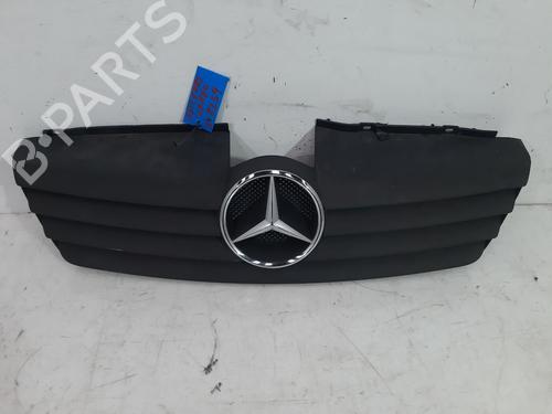 Used Grille MERCEDES-BENZ VANEO (414) 1.9 (414.700) (125 hp) 21692300