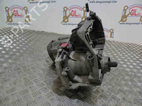 Used Gearbox RENAULT RAPID Box Body/MPV (F40_, G40_) [1985-2001]  20811828