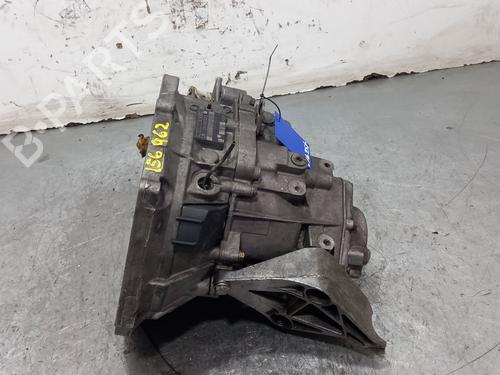 Gearbox OPEL VECTRA B Estate (J96) 2.2 DTI 16V (F35) | BP20764288M3 