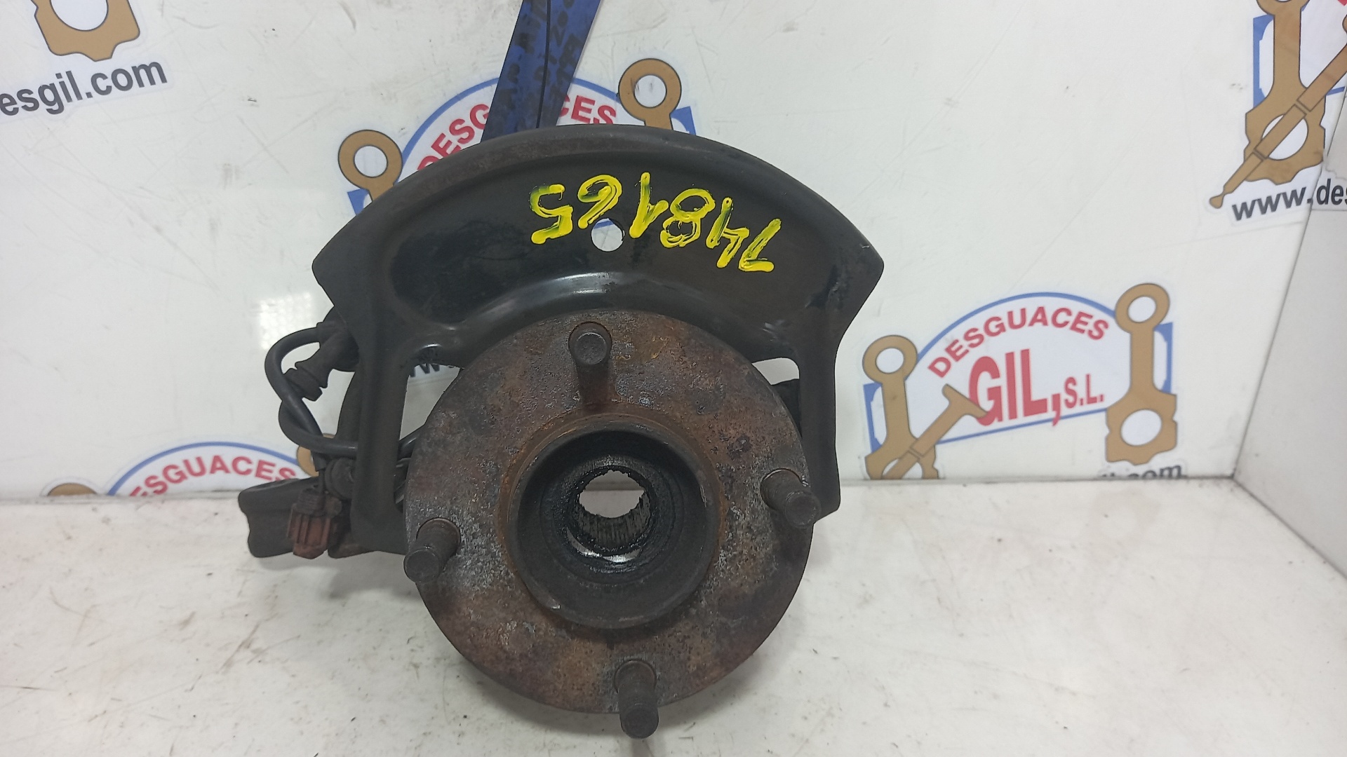 Sfmk Left front steering knuckle NISSAN ALMERA II (N16) 2.2 Di 20758699 | B ...