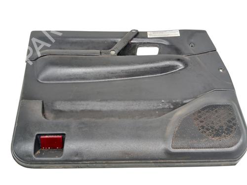 Forreste venstre beklædning Forreste venstre beklædning MITSUBISHI GALLOPER (JK-01) [1998-2003] 33996466 33996466