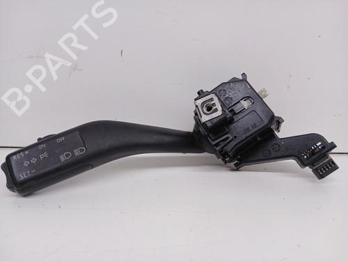 Used Steering column stalk SKODA OCTAVIA II Combi (1Z5) [2004-2013]  26186612