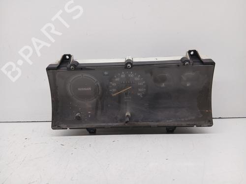 Used Instrument cluster NISSAN PATROL III/1 Station Wagon (W160) [1979-1989]  28673648