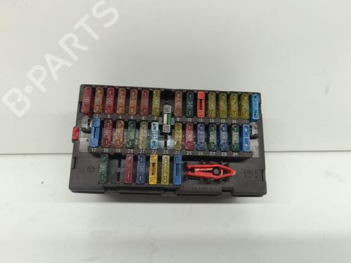 Used Fuse box CITROËN XSARA Break (N2) [1997-2010]  21070281
