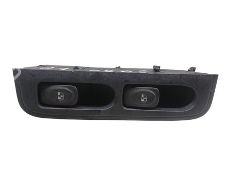 Used Right front window switch Right front window switch RENAULT CLIO I (B/C57_, 5/357_) 1.2 (B/C/S57A, B/C57S, 5/357F, 5/357J, 5/357L, 5/357R) (58 hp) 33689400 33689400