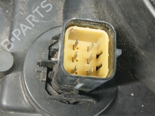 Right headlight LAND ROVER FREELANDER I (L314) 2.0 DI 4x4 | BP26948261C29 