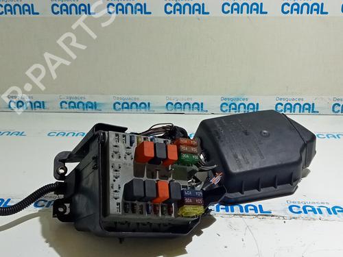 Used Fuse box FIAT PUNTO (188_) 1.2 16V 80 (188.233, .235, .253, .255, .333, .353, .639,... (80 hp) 20838414