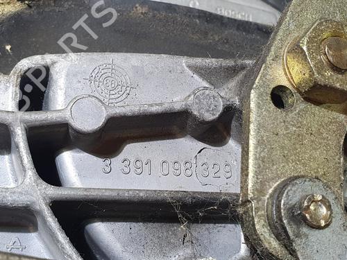 Front wiper motor MERCEDES-BENZ E-CLASS (W210) E 300 D (210.020) | BP20831787M29 