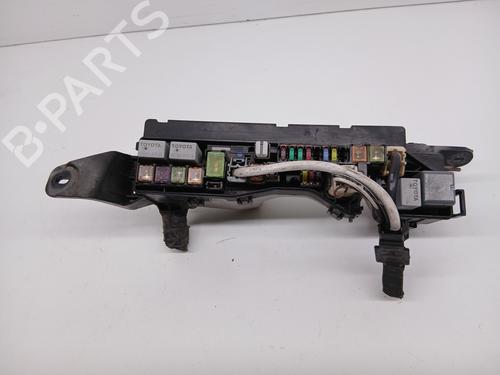 Used Fuse box TOYOTA AVENSIS Estate (_T25_) 2.0 D-4D (ADT250_, ADT250R) (126 hp) 26921323