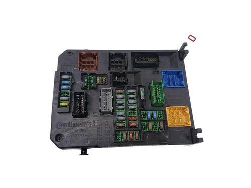 Boîte à Fusibles PEUGEOT 508 I (8D_) 1.6 VTi (120 hp) 31873756