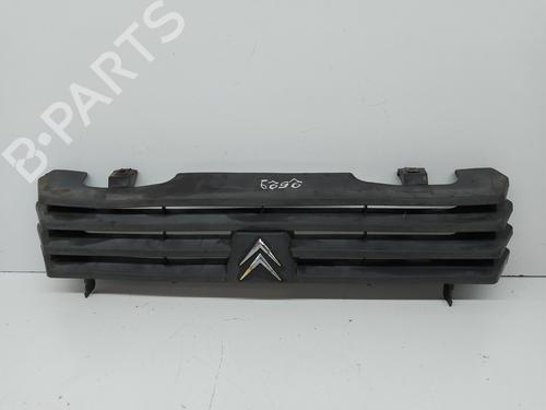 Used Grille CITROËN C15 Box Body/MPV (VD_) 1.8 D (60 hp) 26332517