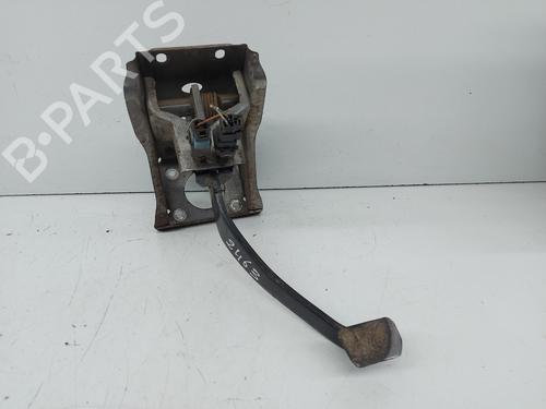 Used Clutch pedal NISSAN PICK UP (D22) [1997-2025]  26959781