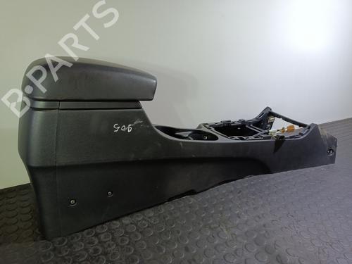Mittelkonsole HYUNDAI i30 Estate (FD) 1.6 CRDi (90 hp) 20837140