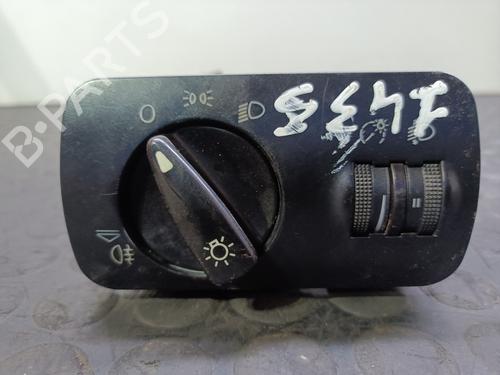Used Headlight switch SEAT CORDOBA (6K1, 6K2) 1.4 i (60 hp) 31696891