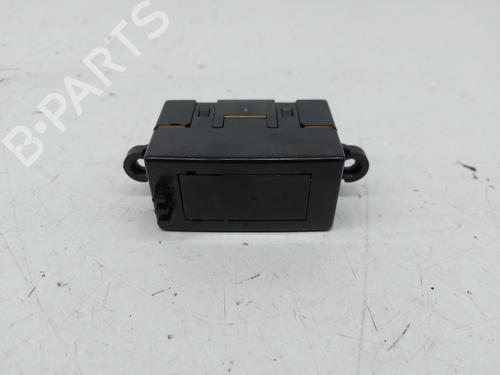 Used Display monitor KIA SORENTO I (JC) [2002-2011]  31646466