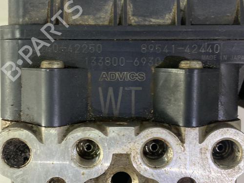 Used ABS pump TOYOTA RAV 4 III (_A3_) [2005-2014]  20844763
