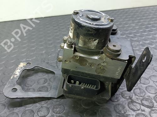 Used ABS pump KIA CARENS II MPV (FJ) [2002-2013]  20839298