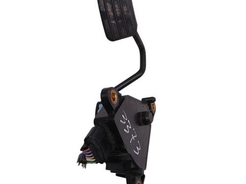 Used Pedal Pedal RENAULT CLIO III (BR0/1, CR0/1) 1.5 dCi (BR17, CR17) (86 hp) 33673812 33673812