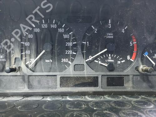 Used Instrument cluster BMW 3 (E46) 320 d (136 hp) 20838912