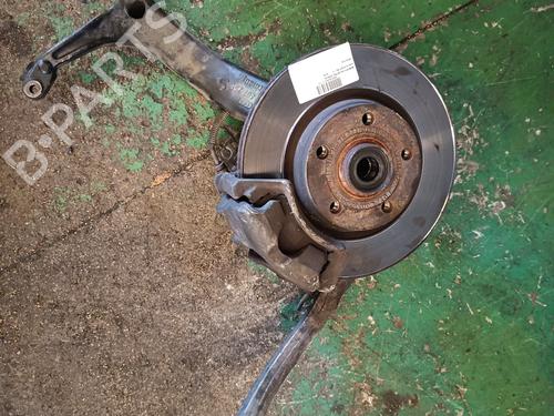 Fusée avant droite AUDI A4 B5 Avant (8D5) 1.8 (125 hp) 32340068