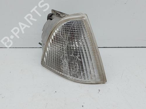 Blinklys fortil højre SUZUKI GRAND VITARA II (JT, TE, TD) 1.9 DDiS All-wheel Drive (JT419, TD44, JB419WD, JB419XD,... (129 hp) 26006960