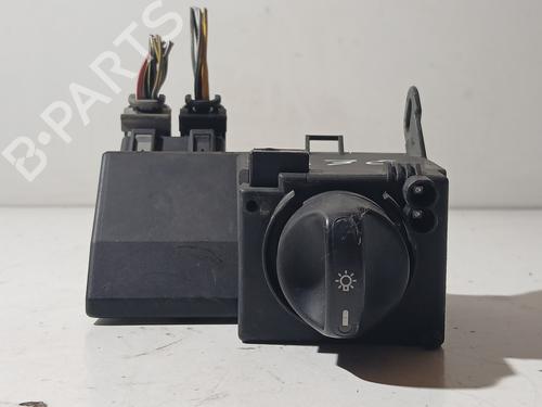 Used Headlight switch MERCEDES-BENZ SLK (R170) 230 Kompressor (170.447) (193 hp) 31762166