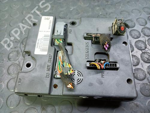 Used Fuse box CHEVROLET EPICA (KL1_) [2004-2011]  20840597