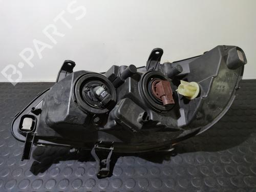 Right headlight OPEL ZAFIRA A MPV (T98) 2.2 DTI 16V (F75) | BP20831556C29 