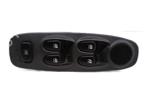 Used Left front window switch Left front window switch HYUNDAI ACCENT II (LC) 1.5 CRDi (82 hp) 33272324 33272324