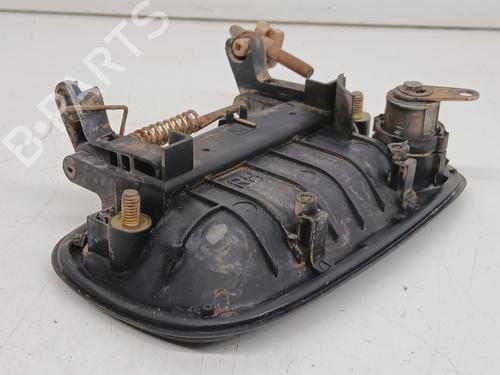 Front right exterior door handle KIA SPORTAGE SUV (K00) 2.0 TD 4WD | BP25136320C129