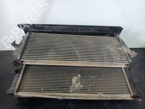 Radiateur à eau LAND ROVER DISCOVERY II (L318) 2.5 Td5 4x4 (139 hp) 32097405