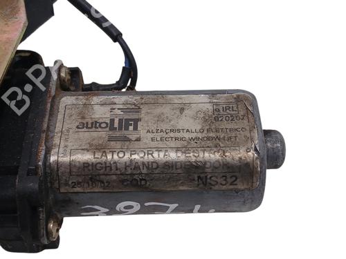 Rudehejsemekanisme Højre foran NISSAN TERRANO II (R20) 2.7 TDi 4WD | BP31064945C23