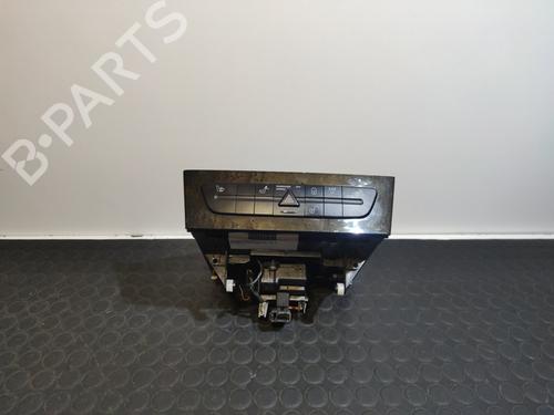 Used Warning switch MERCEDES-BENZ E-CLASS (W211) E 400 CDI (211.028) (260 hp) 31830973