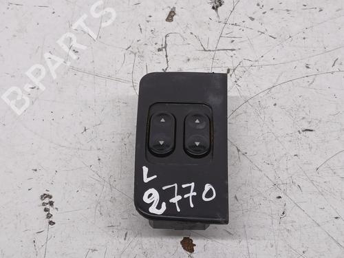 Used Left front window switch FIAT PUNTO (176_) 60 1.2 (176AP, 176AR, 176AQ, 176BB) (60 hp) 27931323