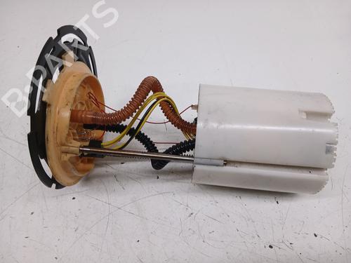 Used Fuel pump NISSAN QASHQAI II SUV (J11, J11_) [2013-2025]  25607606