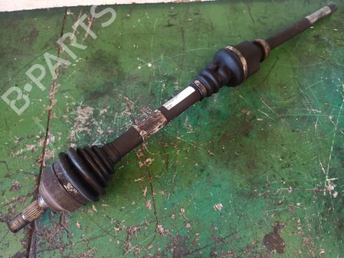 Used Right front driveshaft Right front driveshaft PEUGEOT 207 (WA_, WC_) 1.6 HDi (90 hp) 31904124 31904124