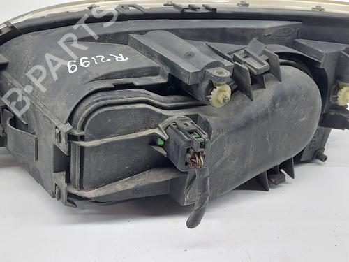 Right headlight FORD MONDEO III (B5Y) 2.0 16V TDDi / TDCi | BP22687817C29 