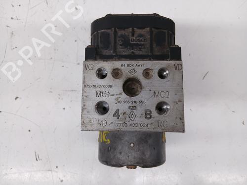 Used ABS pump RENAULT MEGANE I Classic (LA0/1_) [1996-2008]  28183493