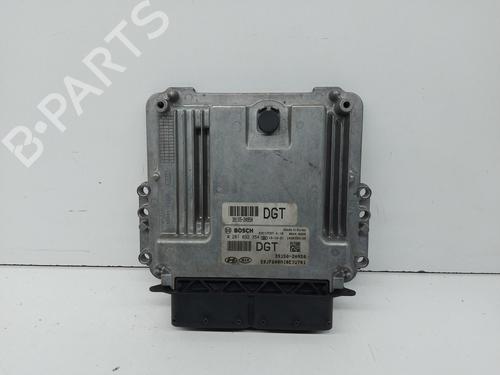 Used Engine control unit (ECU) KIA OPTIMA (JF) 1.7 CRDi (141 hp) 26519094