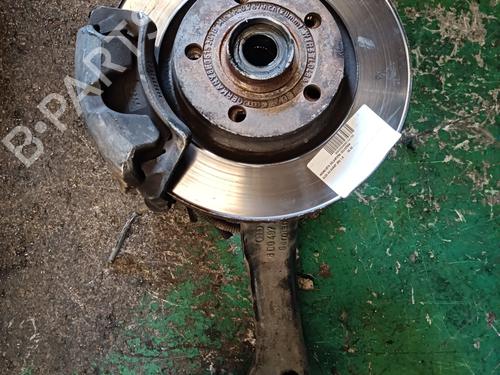 Venstre Styrespindel Lejehus AUDI A4 B5 Avant (8D5) 1.8 (125 hp) 32337988