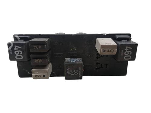 Caja reles / fusibles Caja reles / fusibles 38734841 38734841