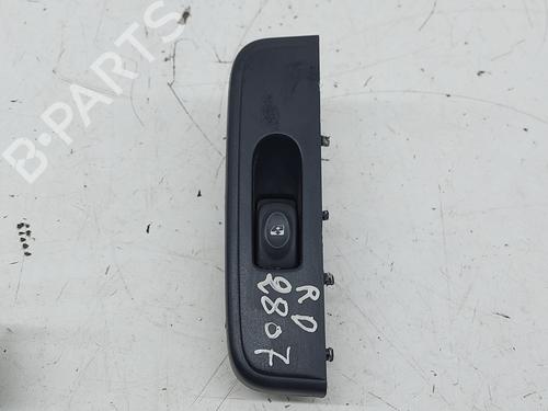 Used Right front window switch RENAULT CLIO II (BB_, CB_) [1998-2016]  32521860