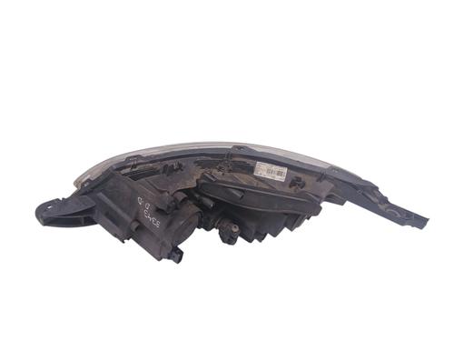 Right headlight PEUGEOT 2008 I (CU_) | BP32011377C29